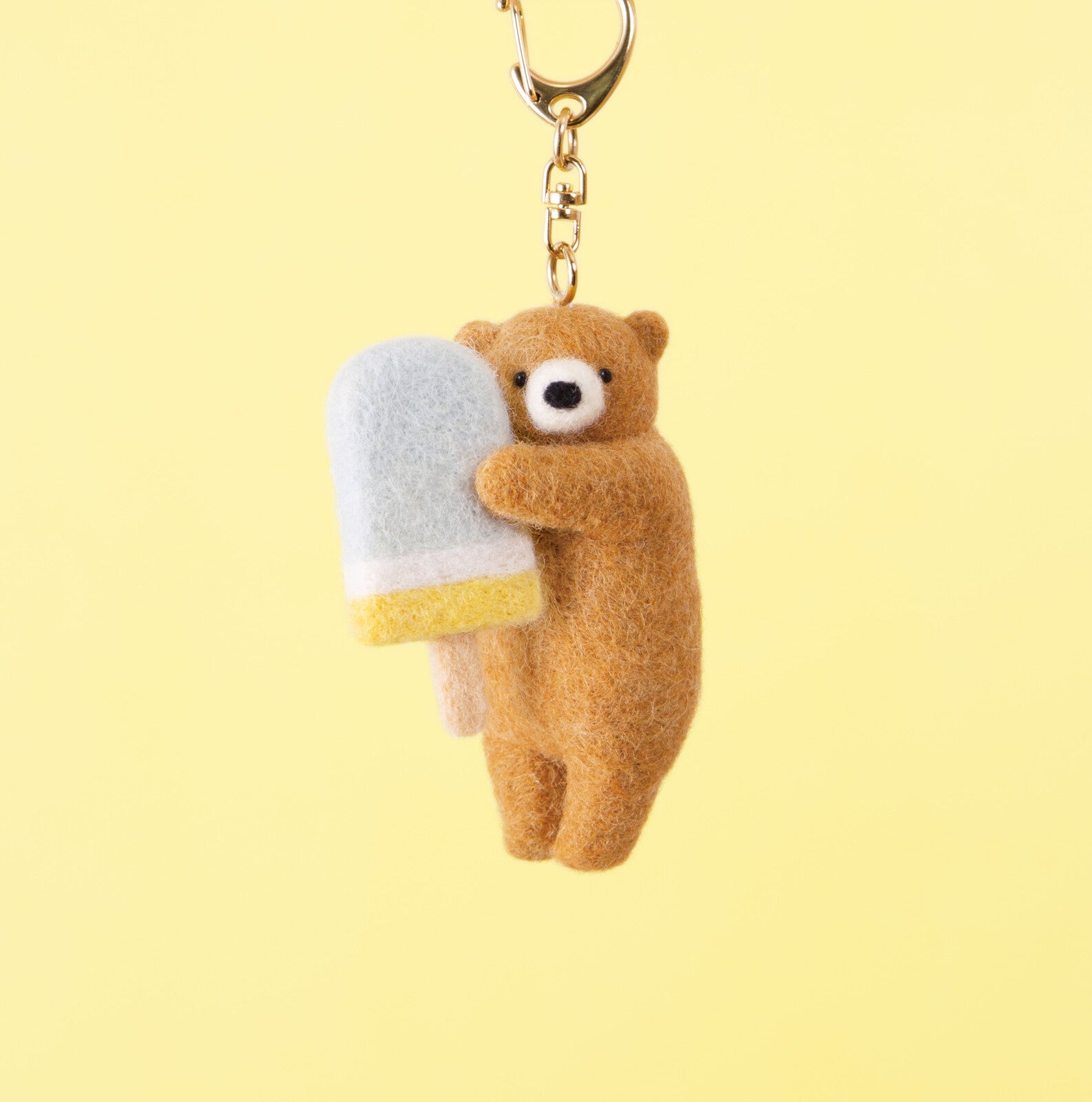 Hamanaka Needle Felting Kit - Bear with Soda Ice Lolly Keyring