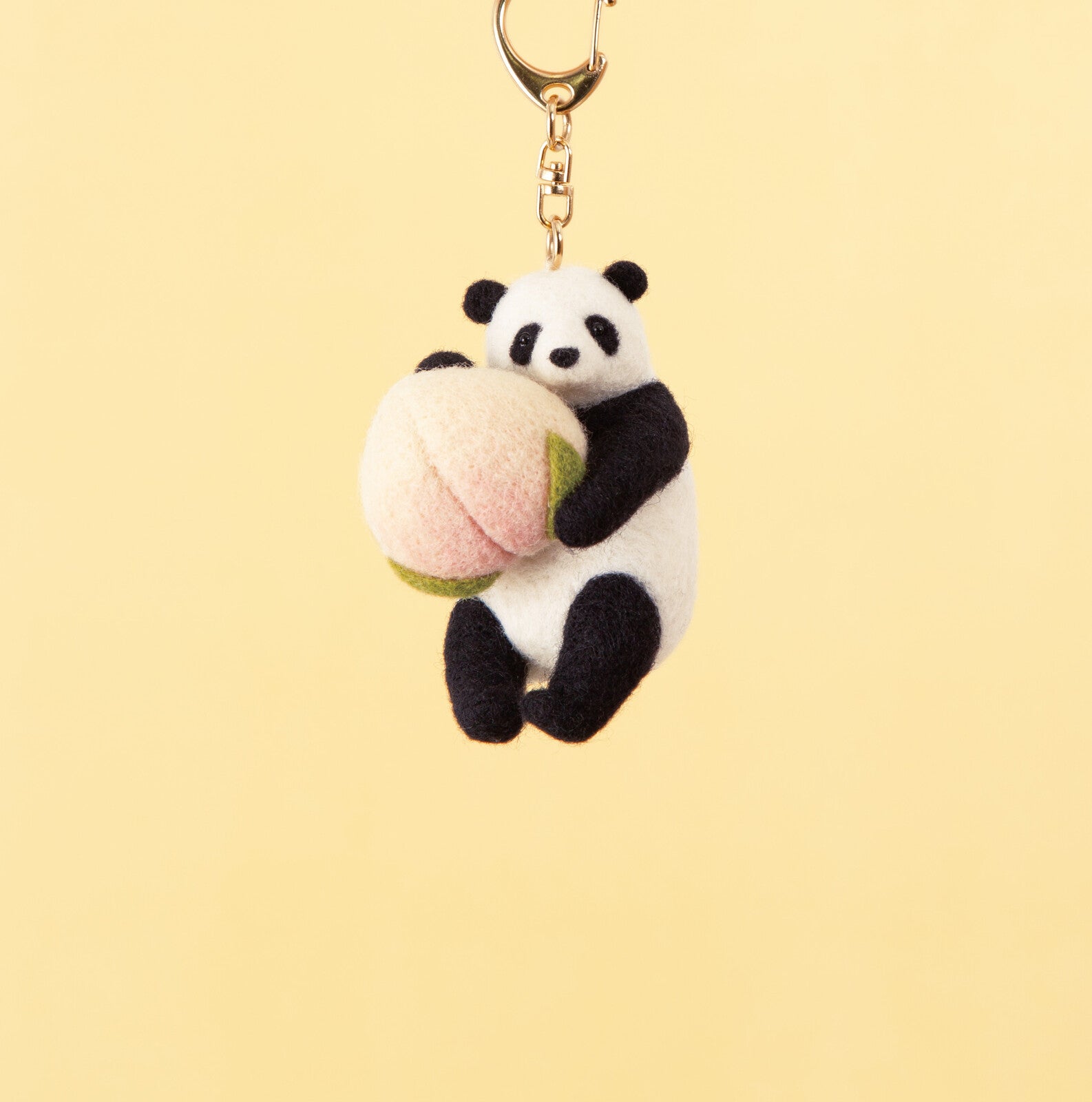 Hamanaka Needle Felting Kit - Panda with Peach Keyring